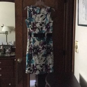 Sleeveless satin dress